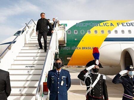Órgão do TCU afirma que viagem de Bolsonaro aos EUA foi ilegal, sem “justificativa lógica e aceitável”