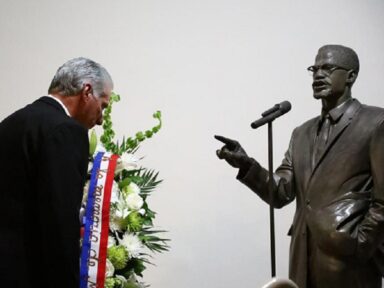 Presidente de Cuba vai ao Harlem prestar homenagem a Malcolm X