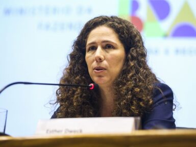 “O governo não apoia a PEC da reforma administrativa”, afirma ministra Esther Dweck