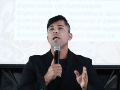 Solidariedade expulsa prefeito que defendeu “castrar meninas para controlar a população”