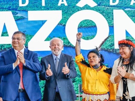 “Mais do que as árvores, é o povo da Amazônia que merece respeito”, diz Lula