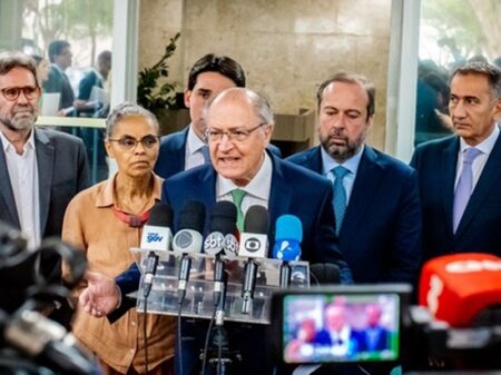 Alckmin anuncia em Manaus R$ 138 milhões para dragagem e medidas emergenciais contra a seca
