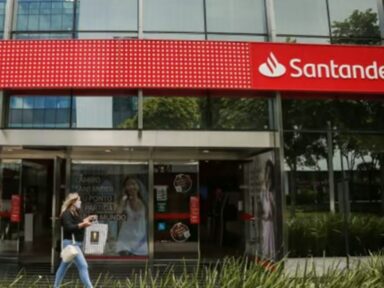 Orgia do BC mostra seu resultado: lucro do Santander cresce 44% no segundo trimestre