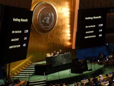 Assembleia Geral da ONU aprova cessar-fogo imediato em Gaza por 120 a 14