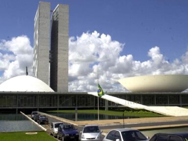 Servidores federais reforçam mobilização por reajuste e convocam ato para 8 de novembro