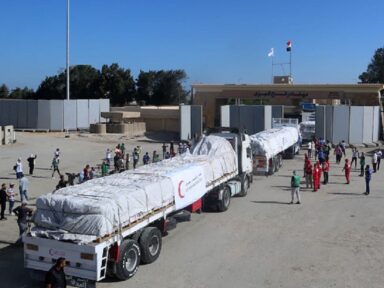 OMS: a entrada de 20 caminhões em Gaza é “gota no oceano de necessidades da população”