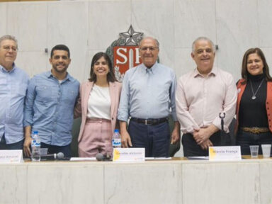 Em evento do PSB, Alckmin defende candidatura de Tabata Amaral à Prefeitura de São Paulo