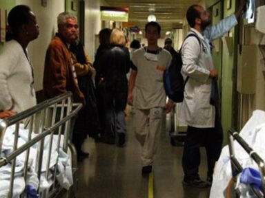 Presidente sanciona lei que autoriza despesas com Saúde abaixo do piso em 2023