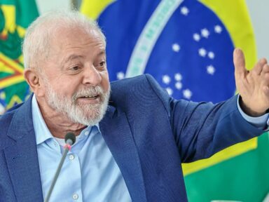 Lula diz que sua meta é o crescimento e garante que não haverá contingenciamentos de verbas