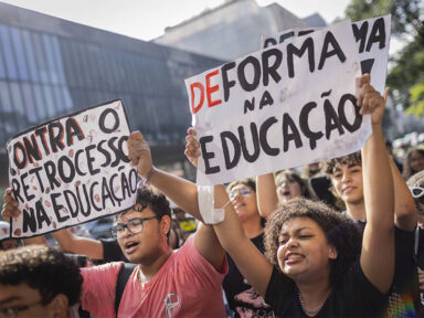 Entidades de defesa da Educação recomendam melhorias no projeto do governo federal para o Ensino Médio