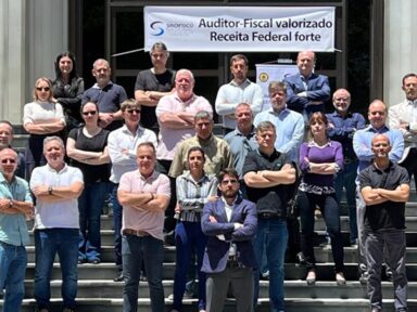 Greve dos auditores fiscais da Receita por cumprimento de acordo salarial paralisa sessão do Carf