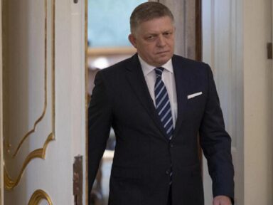 Novo governo da Eslováquia suspende envio de armas à Ucrânia
