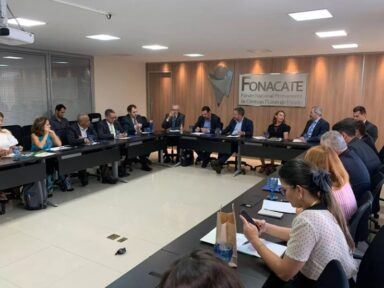 Em semana de mobilização, servidores federais cobram do governo proposta de reajuste para 2024