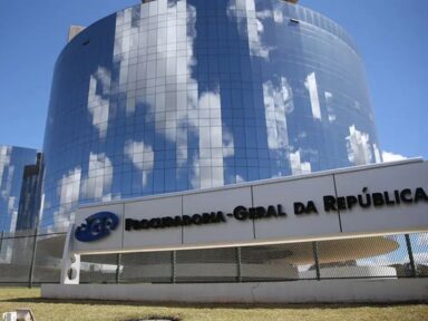 PGR vai rever arquivamento de ações contra Bolsonaro por crimes na pandemia