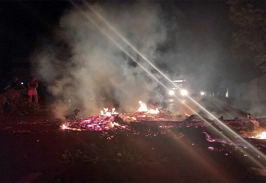 Moradores De Porto Alegre Protestam Após Mais De 48 Horas De Apagão Hora Do Povo 1705