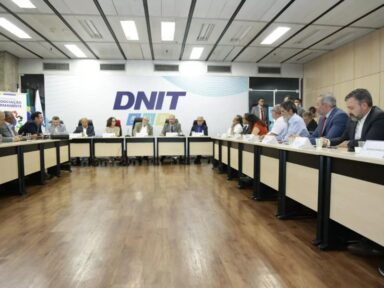 Servidores defendem 9% de reajuste para este ano em contraproposta ao governo federal