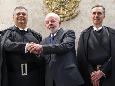 Flávio Dino toma posse no STF: “vitória da democracia”, diz presidente do Supremo