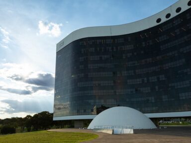 TSE decide punir com cassação candidato que usar IA para falsificações na eleição
