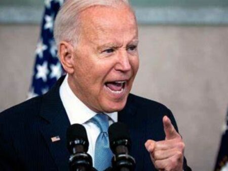 “Zelensky está em apuros”, grita Biden para despejar mais US$ 60 bi na guerra