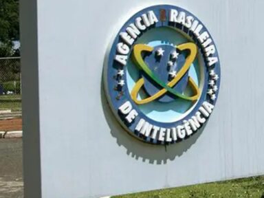 “Abin paralela” usava ilegalmente FirstMile, microfones, câmeras, drones e malwares