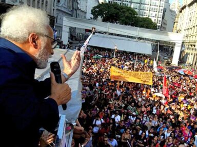 Professores de São Paulo denunciam arrocho salarial imposto pela Prefeitura e decidem manter greve