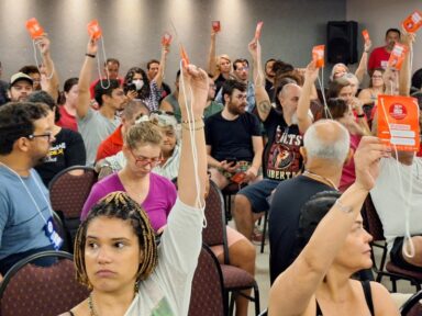 Em defesa de reajuste, docentes e técnicos aprovam indicativo de greve nos Institutos Federais