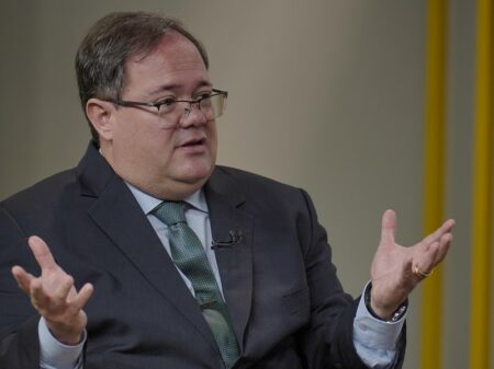 Banco Central é uma instituição de Estado, não uma empresa, afirma o economista Oreiro