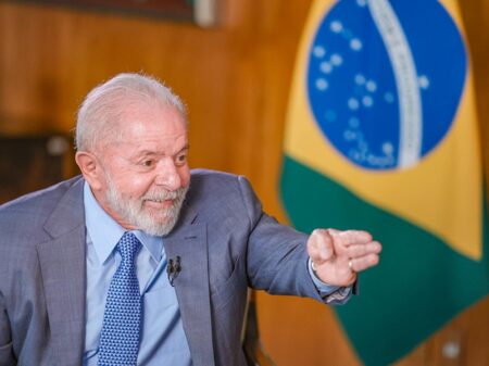 “Ainda estamos muito aquém daquilo que prometemos”, diz Lula