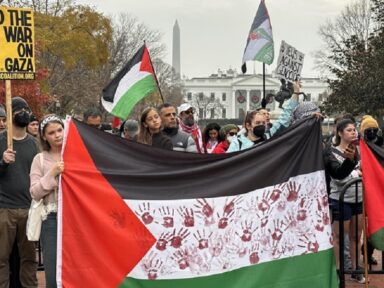 Dezenas de milhares nas ruas dos EUA condenam apoio de Biden ao genocídio de palestinos