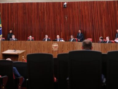 “Autoridades covardes instigaram golpe e depois se esconderam”, diz Moraes