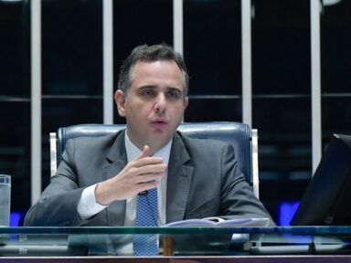 Presidente do Senado é alvo de fake news e cobra aprovação do PL 2630: “colocar limites”