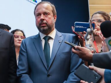 Ministro cobra apuração e “punição rigorosa” para a Enel por apagões