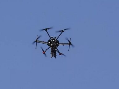 Drones israelenses irradiam choro de criança para atrair e matar palestinos no campo de Nusseirat