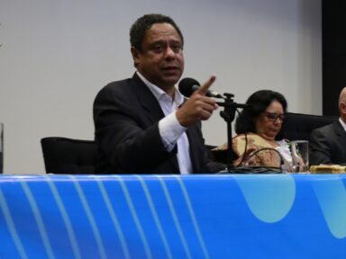 “É urgente e inescapável a regulação de plataformas digitais”, afirma Orlando