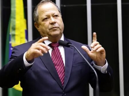 Plenário da Câmara mantém prisão de Chiquinho Brazão por 277 votos a 129