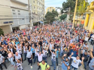 Motoristas e cobradores de São Paulo aprovam estado de greve em defesa de reajuste