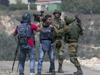 Tropas israelenses roubam e matam jornalistas, denuncia sindicato palestino