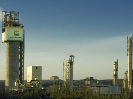 Petrobrás rompe com Unigel e retoma fábricas de fertilizantes entregues por Bolsonaro