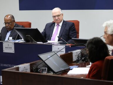 Sem “parcimônia, comedimento e compostura”, Judiciário “solapa sua legitimidade”, diz Fachin