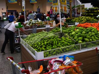 Vendas do varejo crescem 0,9% em maio, diz IBGE