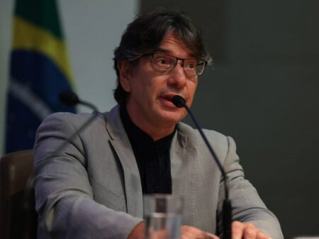 Pochmann alerta para riscos das restrições financeiras impostas ao IBGE