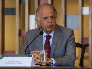 “É um tema muito sensível” rever previdência dos militares, adverte ministro da Defesa
