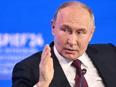 “Países avançam para fortalecer sua soberania”, declara o presidente Putin em São Petersburgo