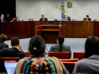 STF rejeita arquivar inquérito contra Bolsonaro por vazamento de dados sigilosos