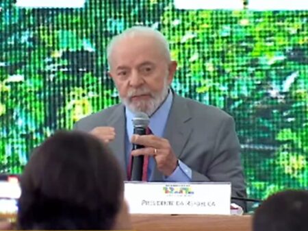 Bioeconomia e turismo ambiental são chave para preservação com desenvolvimento, diz Lula