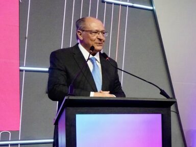 Alckmin critica BC por impor ao país a “segunda maior taxa de juros reais do mundo”