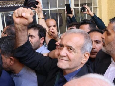 Irã tem novo presidente, Masud Pezeshkian, eleito com 16,4 milhões de votos