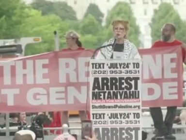 “Estamos aqui para rejeitar o genocídio”, diz atriz Susan Sarandon na ida de Netanyahu aos EUA