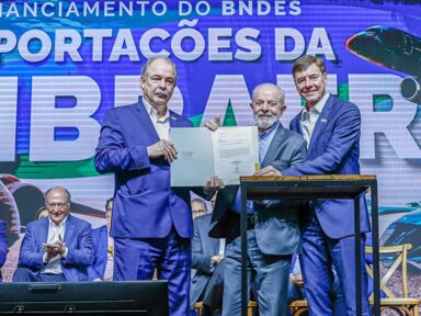 Lula e Mercadante comemoram Embraer não ter sido entregue para Boeing