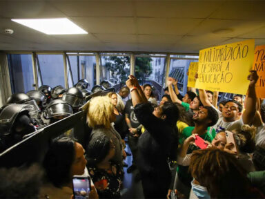 Justiça de SP suspende militarização de escolas por Tarcísio; sindicato e estudantes celebram